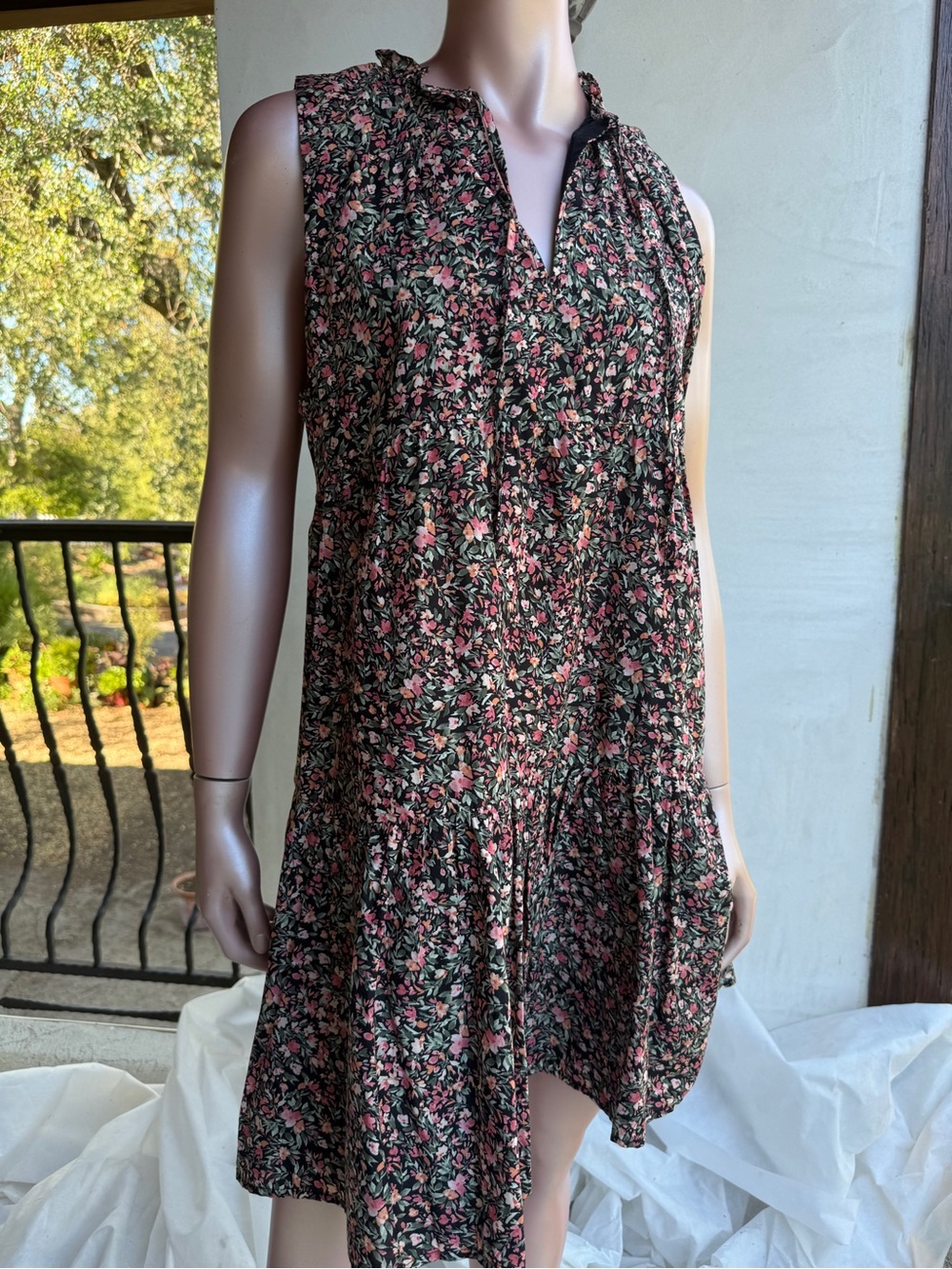 BB Dakota Dress Mini Sleeveless Pink Black ditzy Floral print-all cotton lined M
